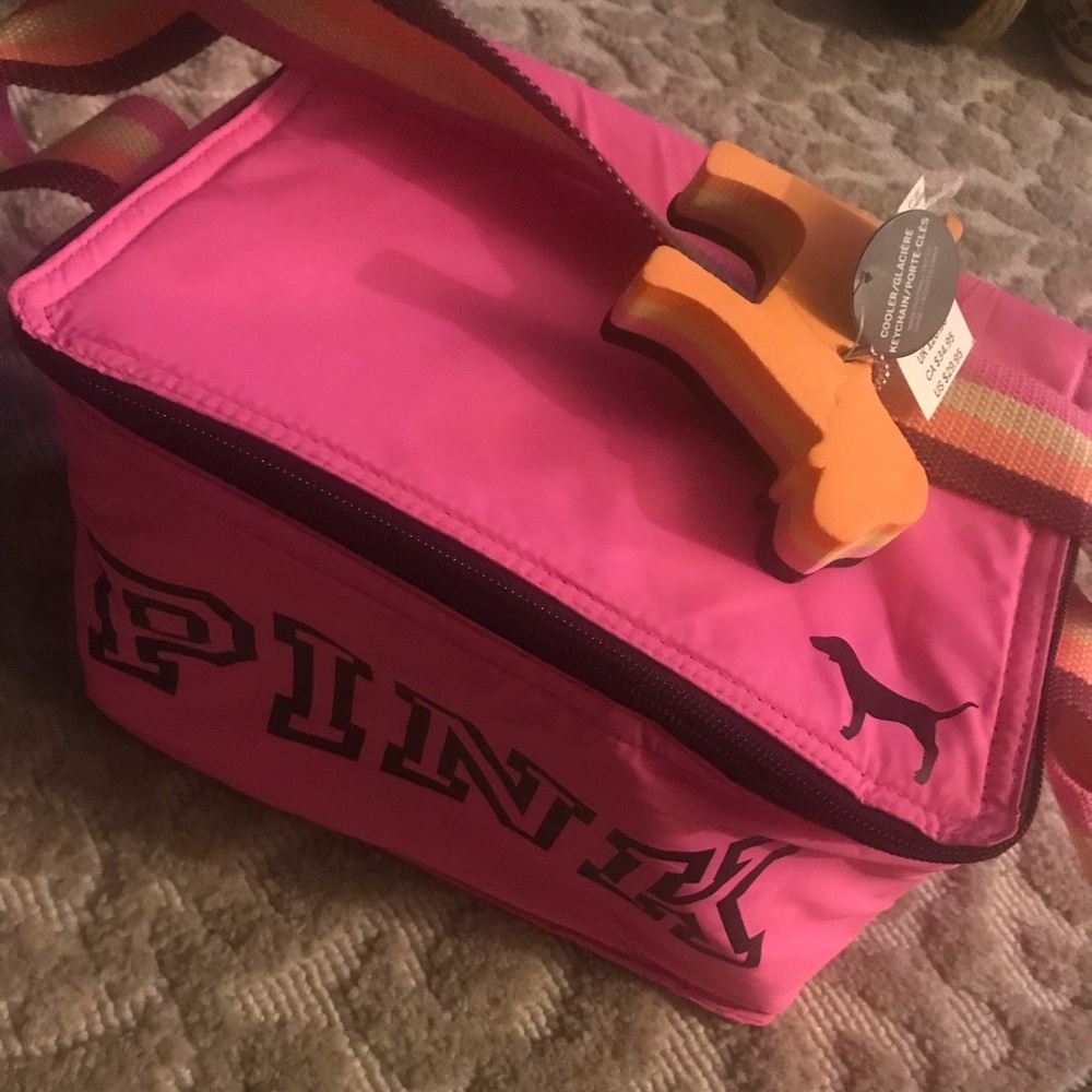 ⚫️New Victoria Secret Pink cooler⚫️